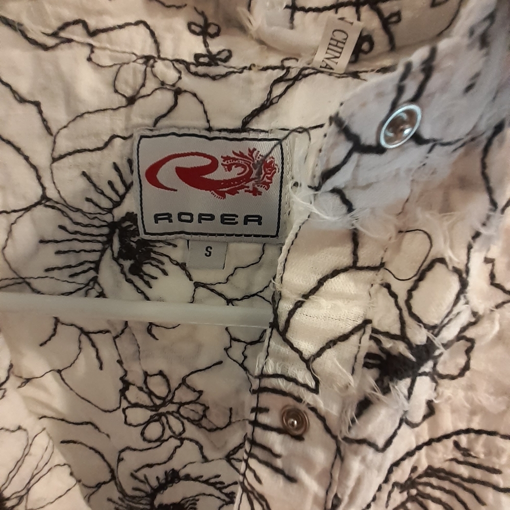 Woman's Roper Snap Button Shirt - Picture 2 of 3
